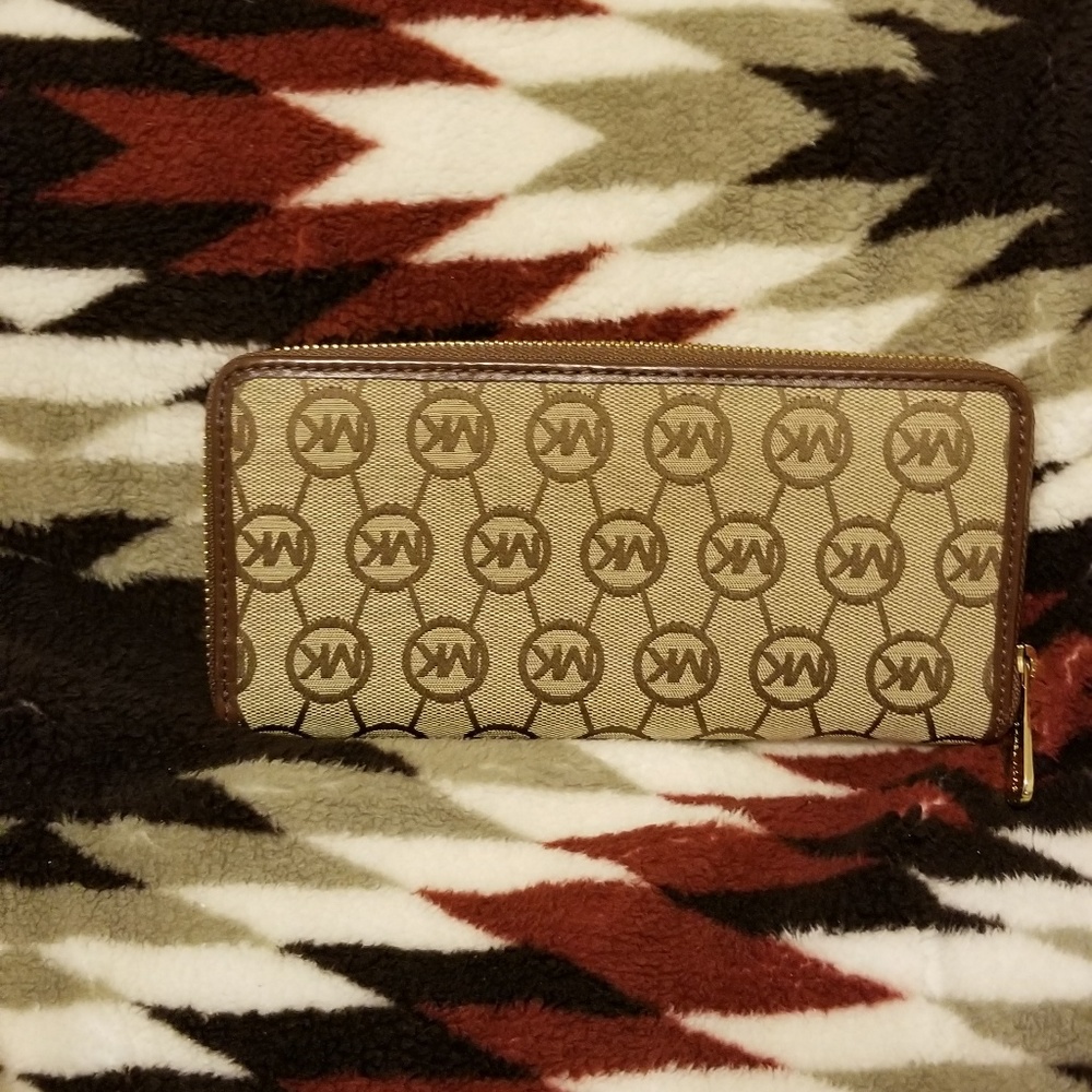 Wallet - Picture 2 of 3